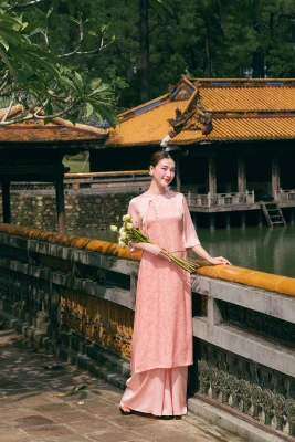 Thuê Áo Dài Tết Giá Bao Nhiêu?